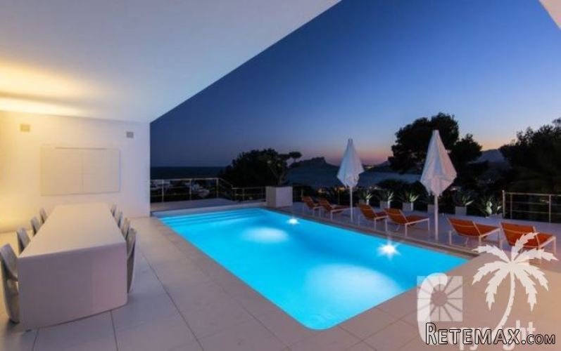 Modern mansion located within walking distance of the sandy..