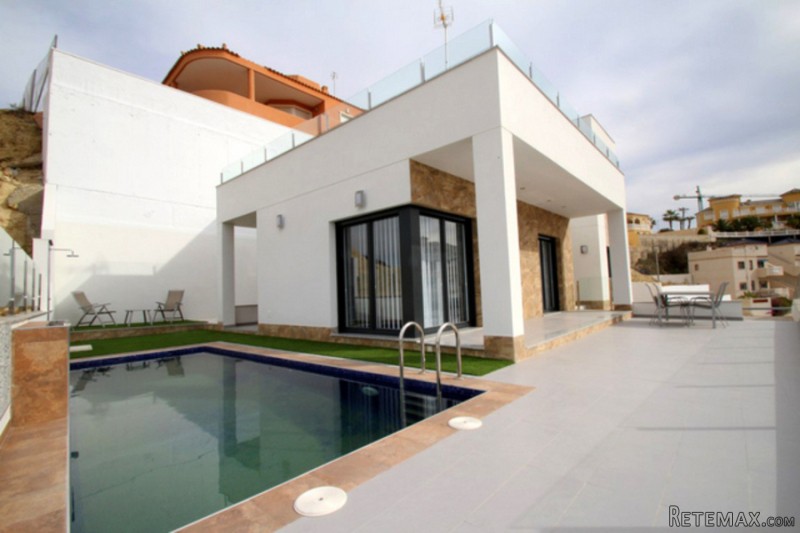 3 Bedrooms - Villa - Alicante - For Sale