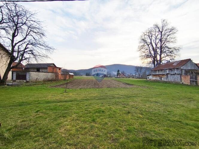 Ogulin, Oštarije, građevinski teren 2467 m2