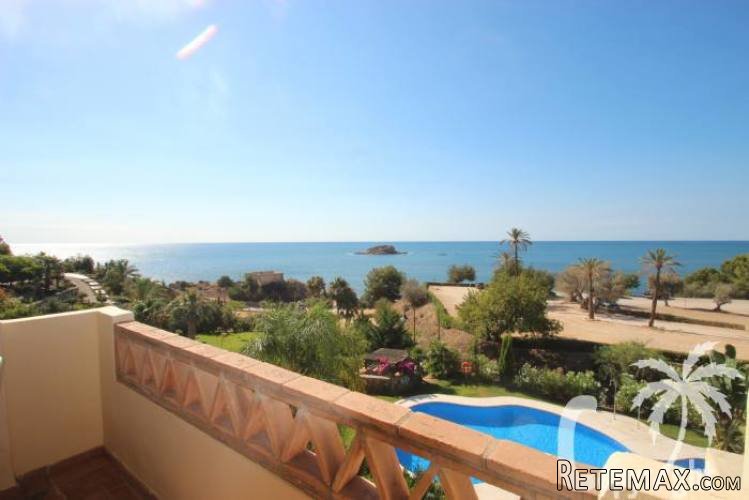 This seafront property is a perfect place to live..