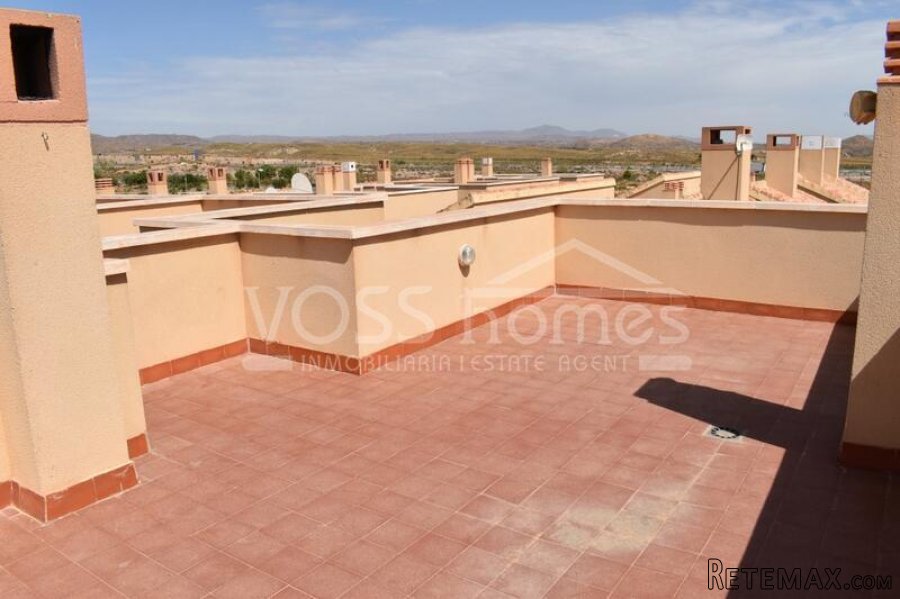 EXCLUSIVE LISTING TO VOSS HOMES - An immaculately.. - 11