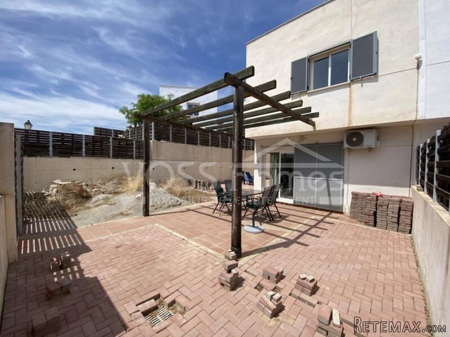 NEW & EXCUSIVE TO VOSS HOMES - A very spacious, modern.. - 11