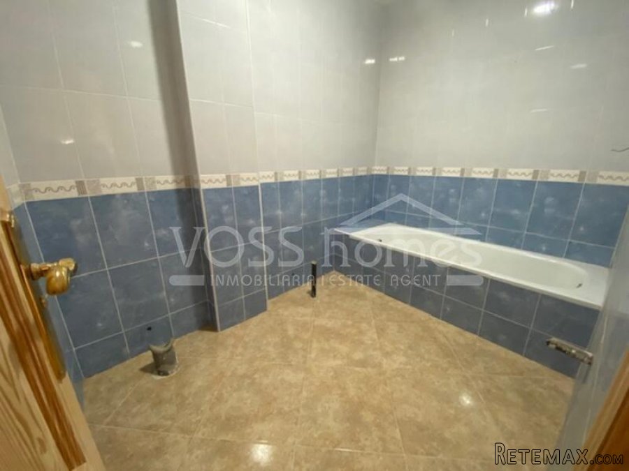 NEW LISTING TO VOSS HOMES - A spacious 2 bed, 2 bath ground.. - 12