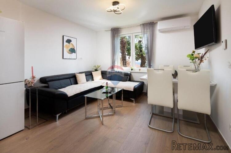 OPATIJA, Centar - Stan, 100 m od mora - 2
