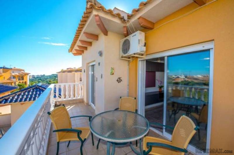2 Bedroom 1 Bathroom Penthouse In.. - 2