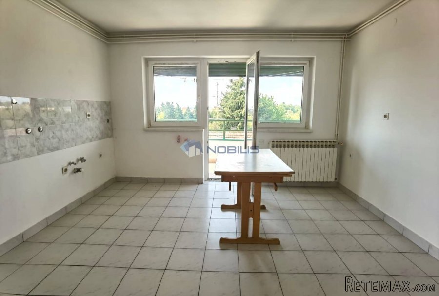 Bjelovar (Centar) 4-sobni stan, 116,75 m2 + 101,33 m2 TAVAN - 13