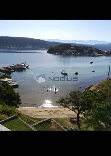 Rab, Supetarska Draga, kuća sa 5 apartmana, prvi red do mora - 13
