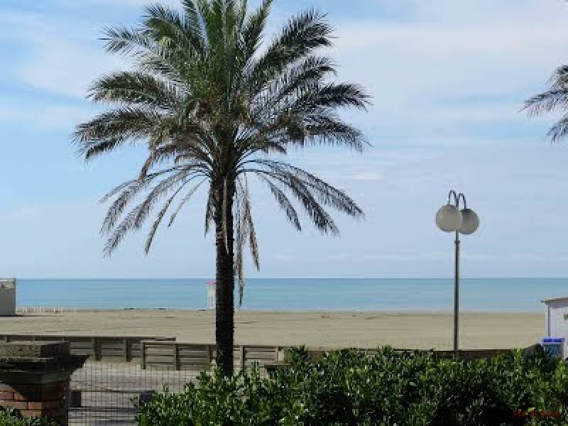 Villa At The Seafront Of Marina Of..