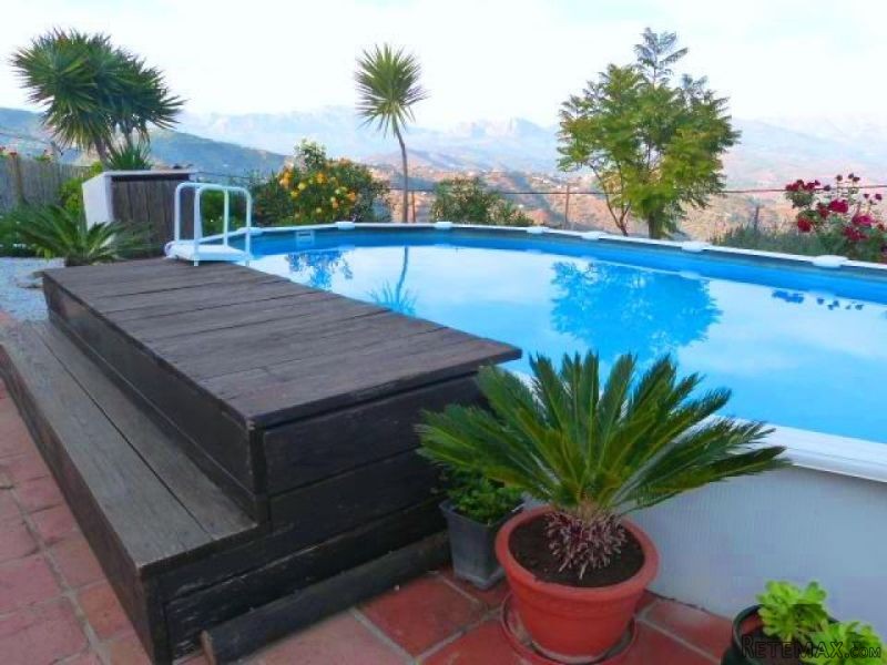 4 bedroom, 4 bathroom Villa, (build 180..