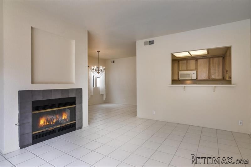 2 bedroom Apartment For Sale: 4525.. - 2