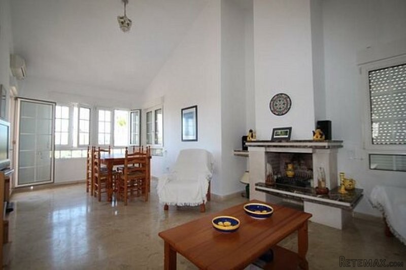 * Detached Villa Overlooking Course.. - 2
