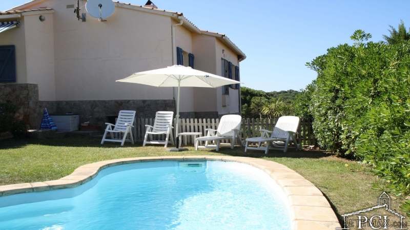/116 Detached house with private pool..