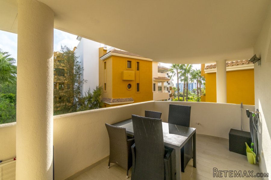 El apartamento cuenta con 157m2 construidos y es de estilo.. - 2