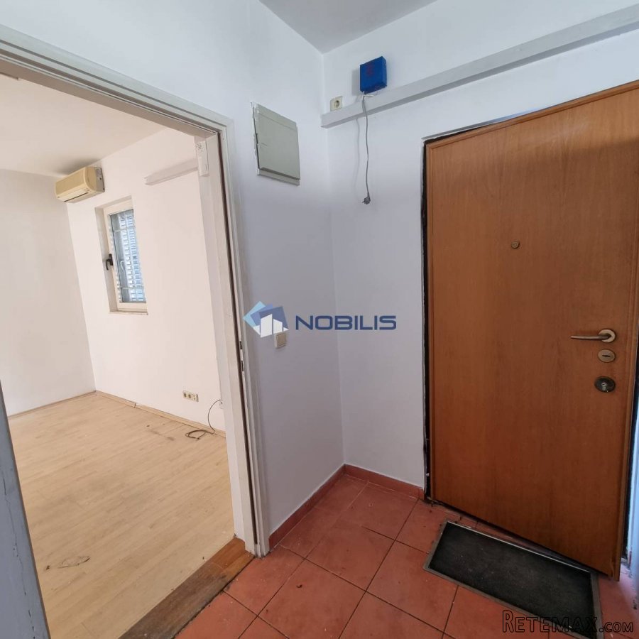POSLOVNI PROSTOR, BATALA, 47M2, PRILIKA! - 3