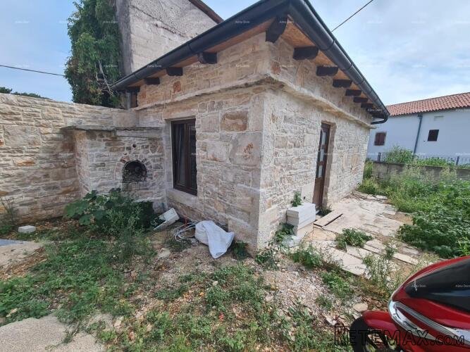 Prodaje se kuća s konobom u fazi renovacije, Krnica! - 3