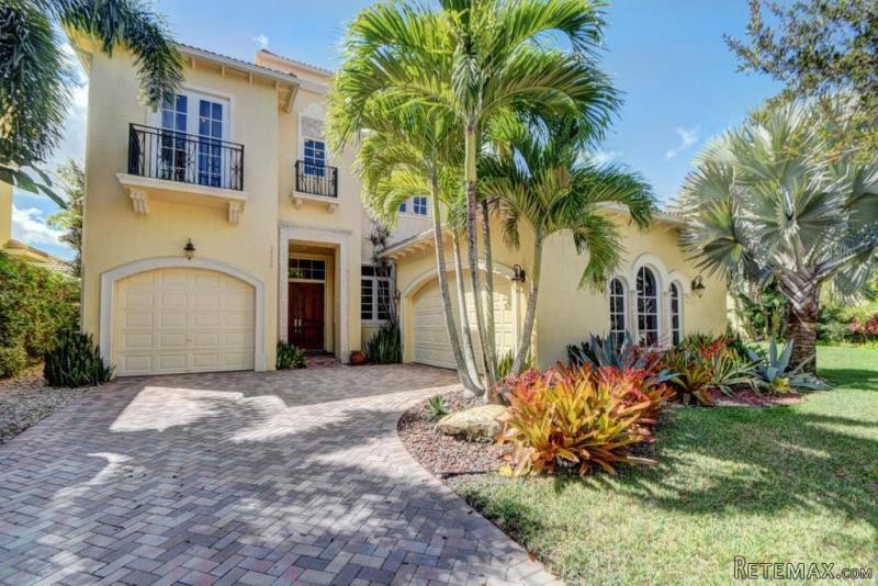 17739 Lake Azure Wy, Boca Raton, FL -..