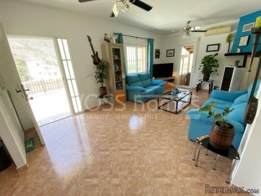 NEW LISTING TO VOSS HOMES - A lovingly maintained &.. - 4