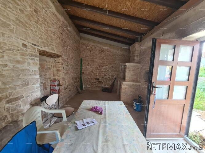 Prodaje se kuća s konobom u fazi renovacije, Krnica! - 4