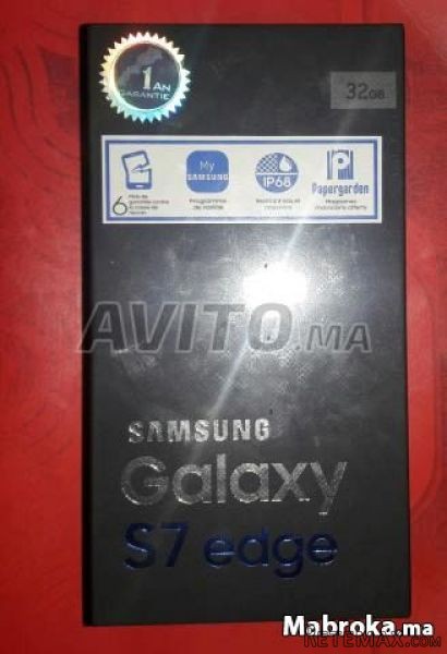 Galaxy s7 edge silver neuf jamais..