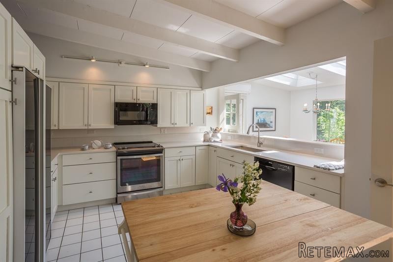 3 bedroom House For Sale: 10 E Inwood.. - 2