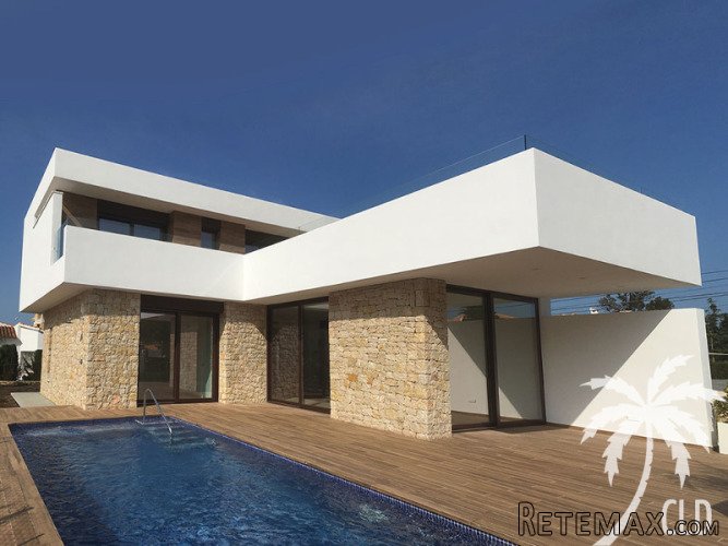 This modern villa project is ideally located within a short..
