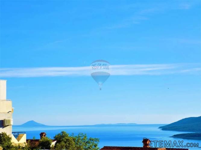 ISTOČNA ISTRA, RABAC! - Stan s pogledom na more u izgradnji! - 2