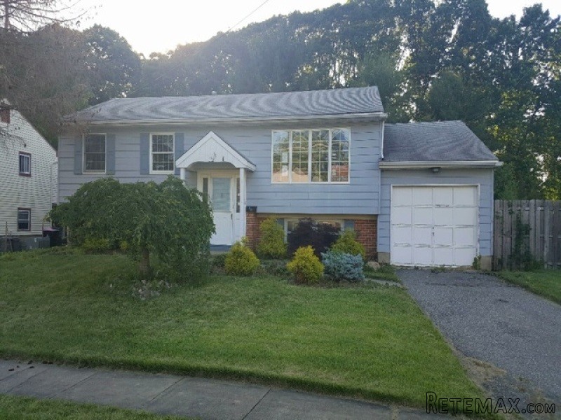220 Woods Lane Somerdale, NJ, 08083..