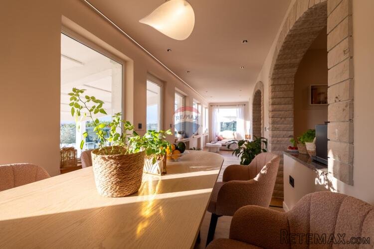 Poreč, okolica, samostojeća kuća sa velikom građevinskom par - 3