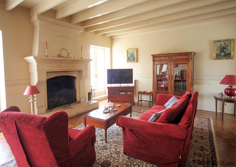 Very Spacious And Well Renovated.. - 2