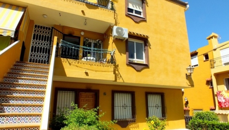 Resale · Apartment · Spain · Costa Bl..