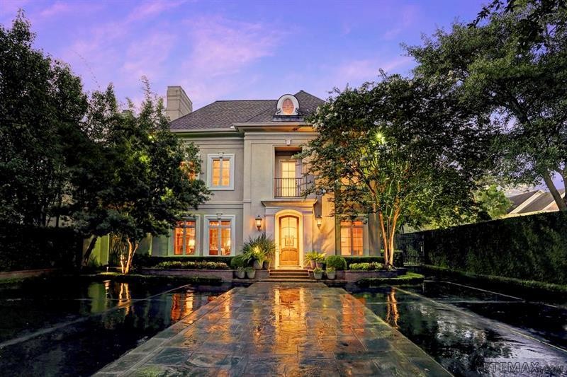 4 bedroom House For Sale: 2 S West Oak..