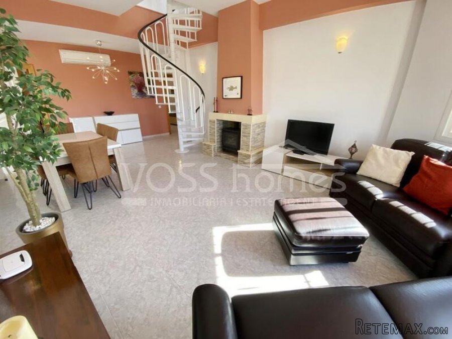 NEW & EXCLUSIVE LISTING TO VOSS HOMES - A beautifully.. - 7