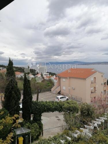 ODLIČNA APARTMANSKA KUĆA U DRAMLJU
