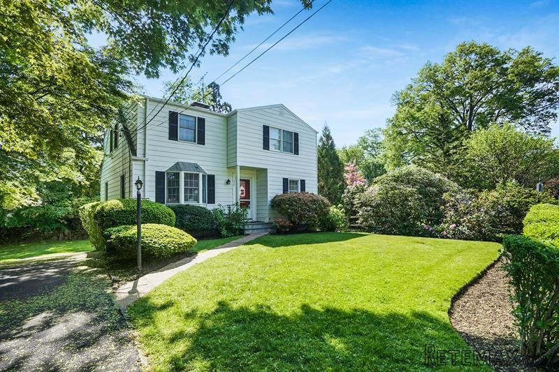 4 bedroom House For Sale: 324 Frank..