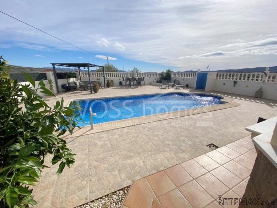 NEW & EXCLUSIVE LISTING TO VOSS HOMES - A lovingly.. - 2