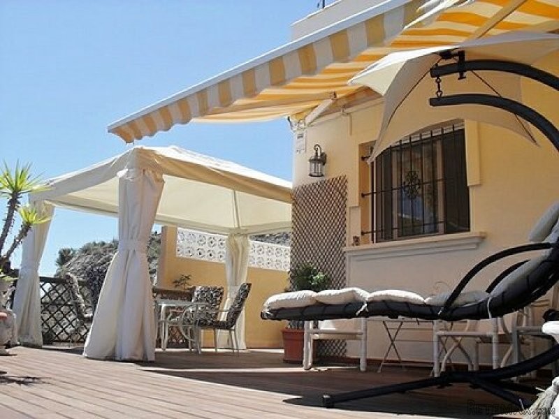 BEACHSIDE VILLA WITH SEA VIEWS AND.. - 2