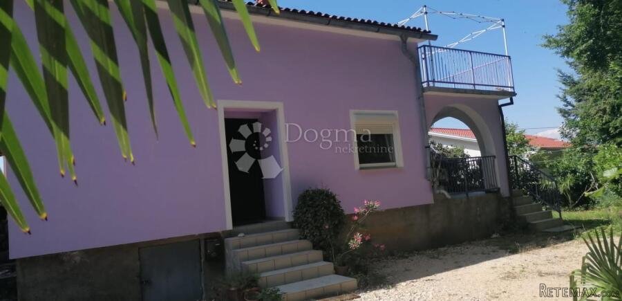 Dvojna kuća u Hlapi, Krk