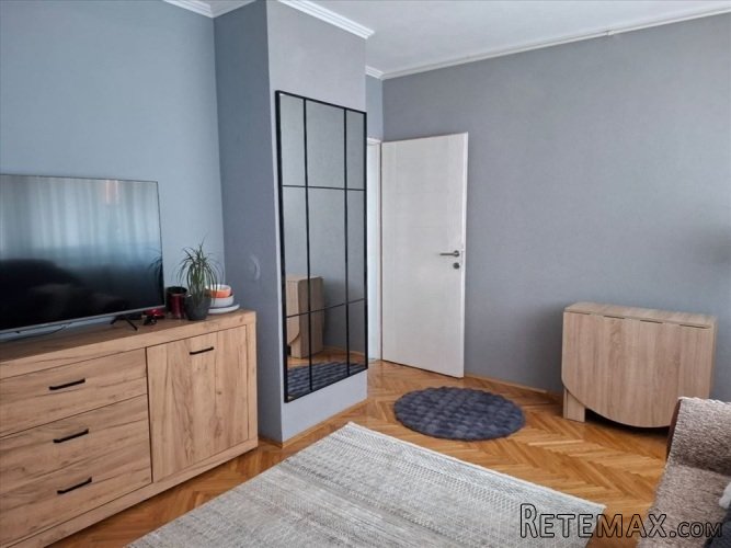 Renoviran,opremljen stan u Erdogliji - 3