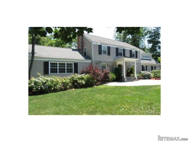 5 bedroom House For Sale: 107.. - 2
