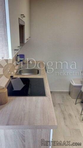 PRIMOŠTEN, prekrasan apartman na moru - 5