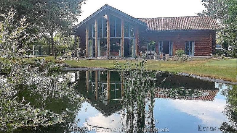 4 bedroom Character For Sale: 63190..