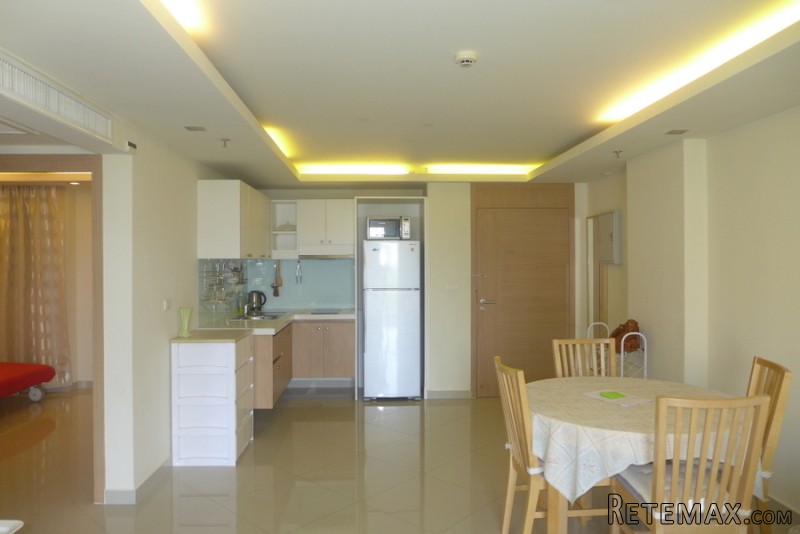 City Garden: Top modern 2 bedroom condo..