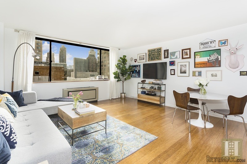 1 bedroom Apartment For Sale: 45 WEST..