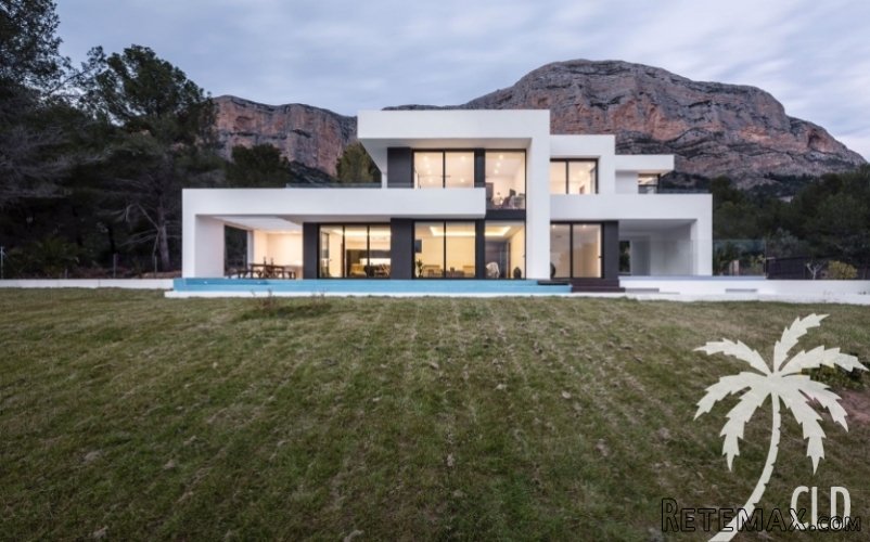 This beautiful designer villa is just finished in high..