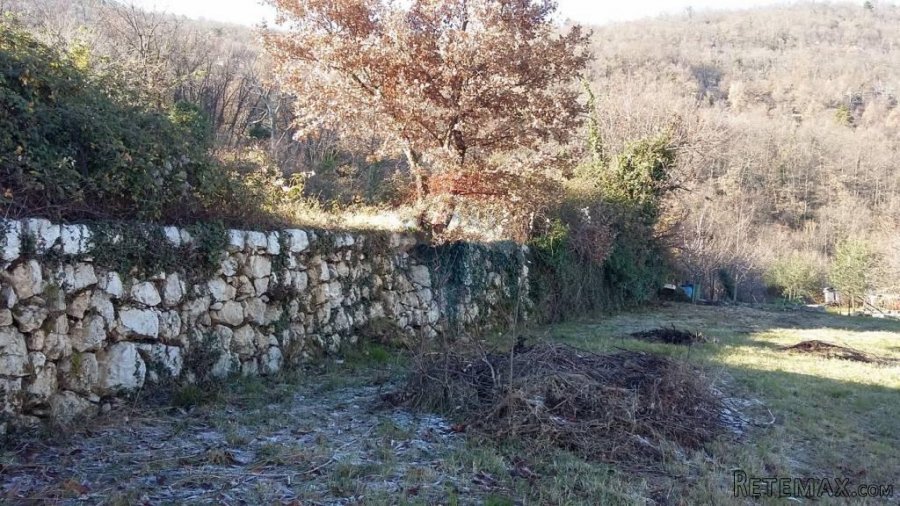DOBREĆ - Zemljište 1095 m2 - 3