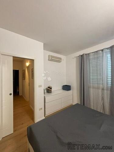 Kuća u Istri, Banjole – uređena s garažom i vrtom - 3