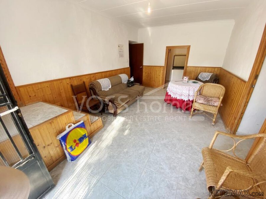 NEW LISTING TO VOSS HOMES - A lovely 2 bed, 1 bath ( more.. - 4