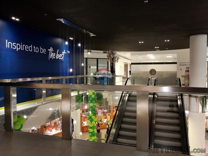 Zagreb, Importanne Galleria, poslovni prostor, 12m2