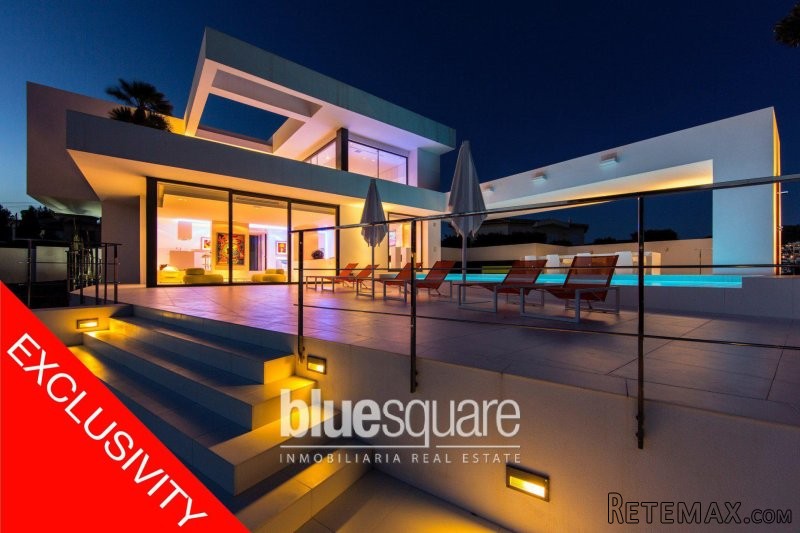 Exclusive 7 bedroom villa in El Portet