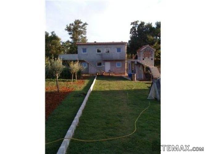 Kuća u Medulinu na prostranom zemljištu sa pogledom na more - 3